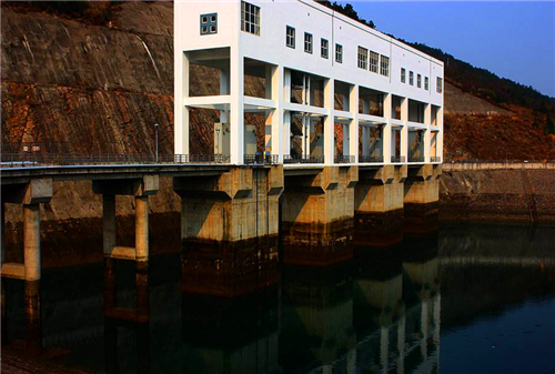 ���������վ��ُ�ҹ�˾��ú��